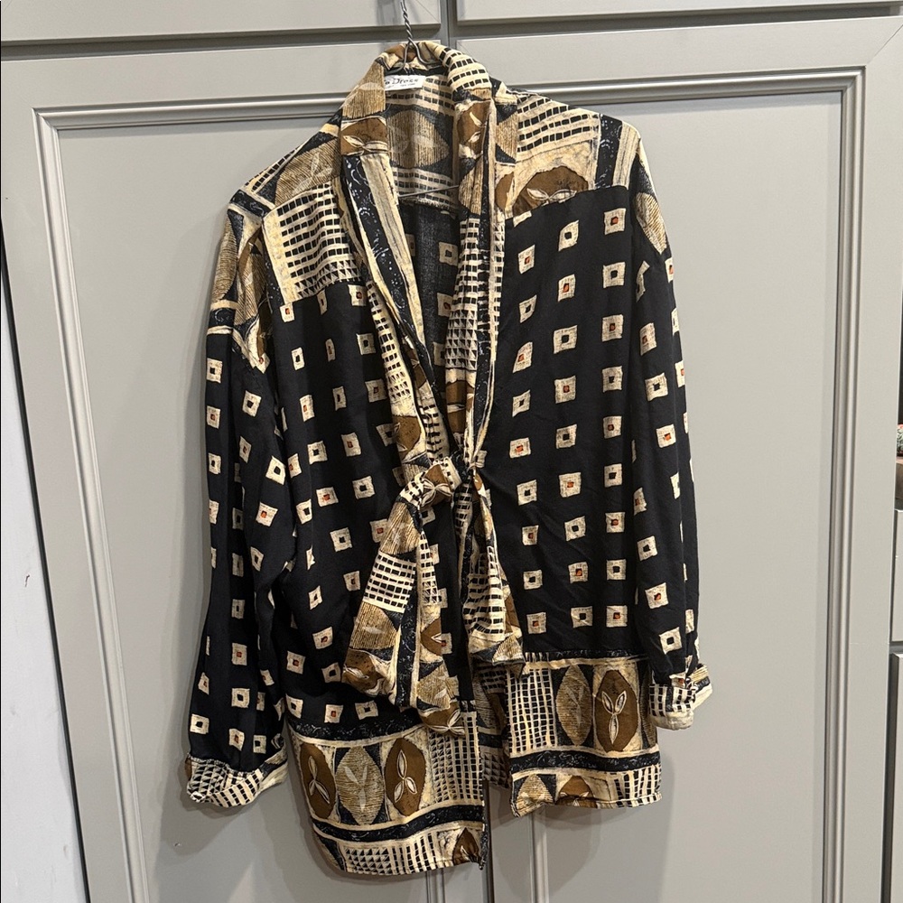 Womens plus size Black & Tan Patterned Tie-Front Jacket
